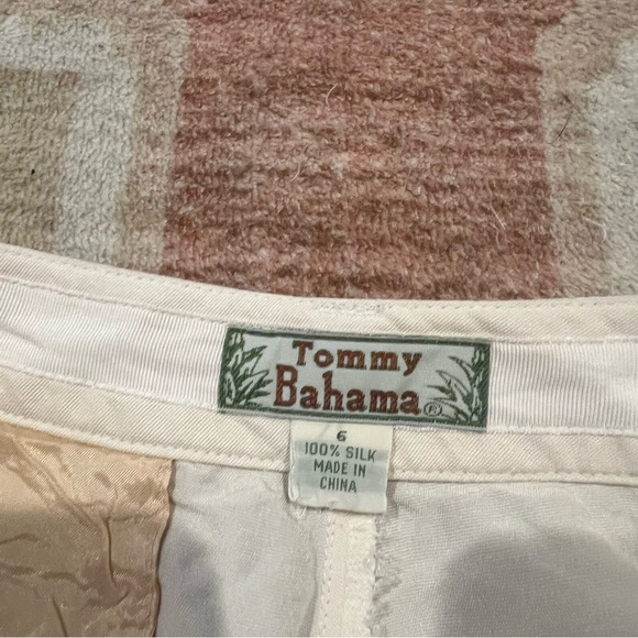Tommy Bahama Vintage 100% Silk Shorts - Picture 6 of 6